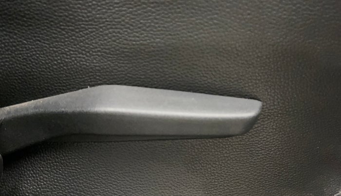 2023 Maruti BREZZA VXI SMART HYBRID, Petrol, Manual, 45,821 km, Driver Side Adjustment Panel