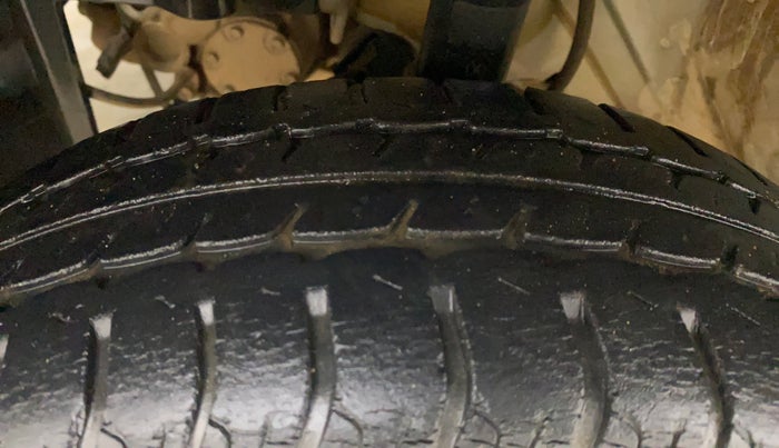 2015 Datsun Go Plus T, Petrol, Manual, 49,802 km, Left Front Tyre Tread