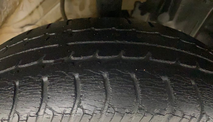 2015 Datsun Go Plus T, Petrol, Manual, 49,802 km, Right Front Tyre Tread