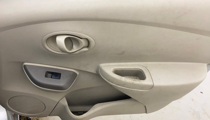 2015 Datsun Go Plus T, Petrol, Manual, 49,802 km, Driver Side Door Panels Control