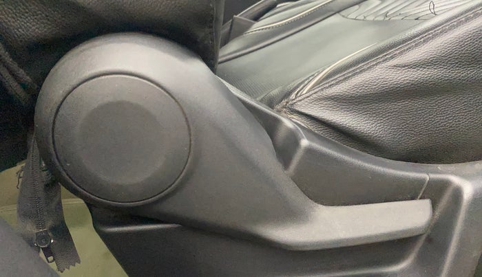 2022 Maruti New Wagon-R VXI CNG 1.0, CNG, Manual, 72,173 km, Driver Side Adjustment Panel