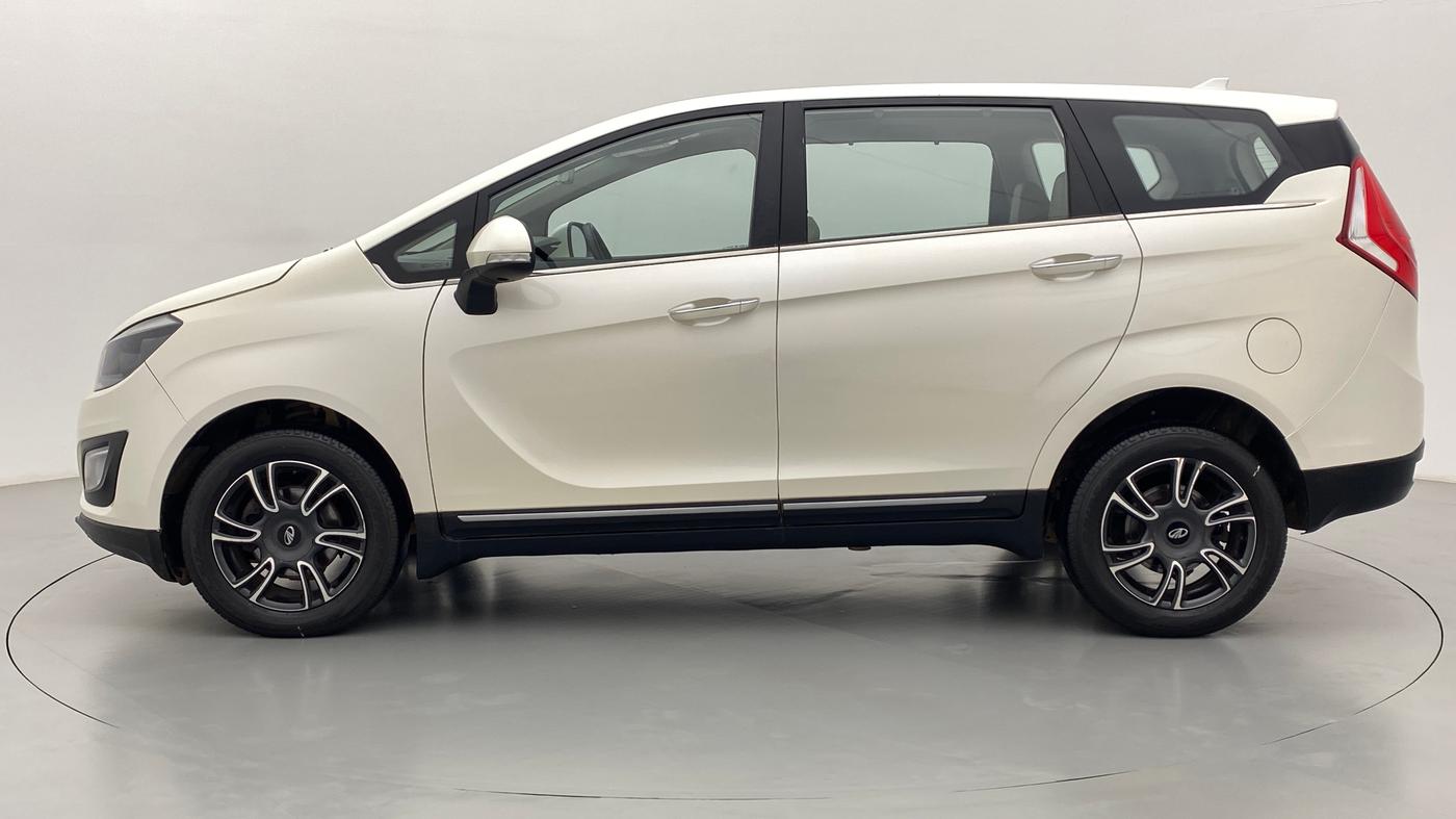 2018 Mahindra MARAZZO M8 7 STR, Diesel, Manual, 83,809 km, Left Side