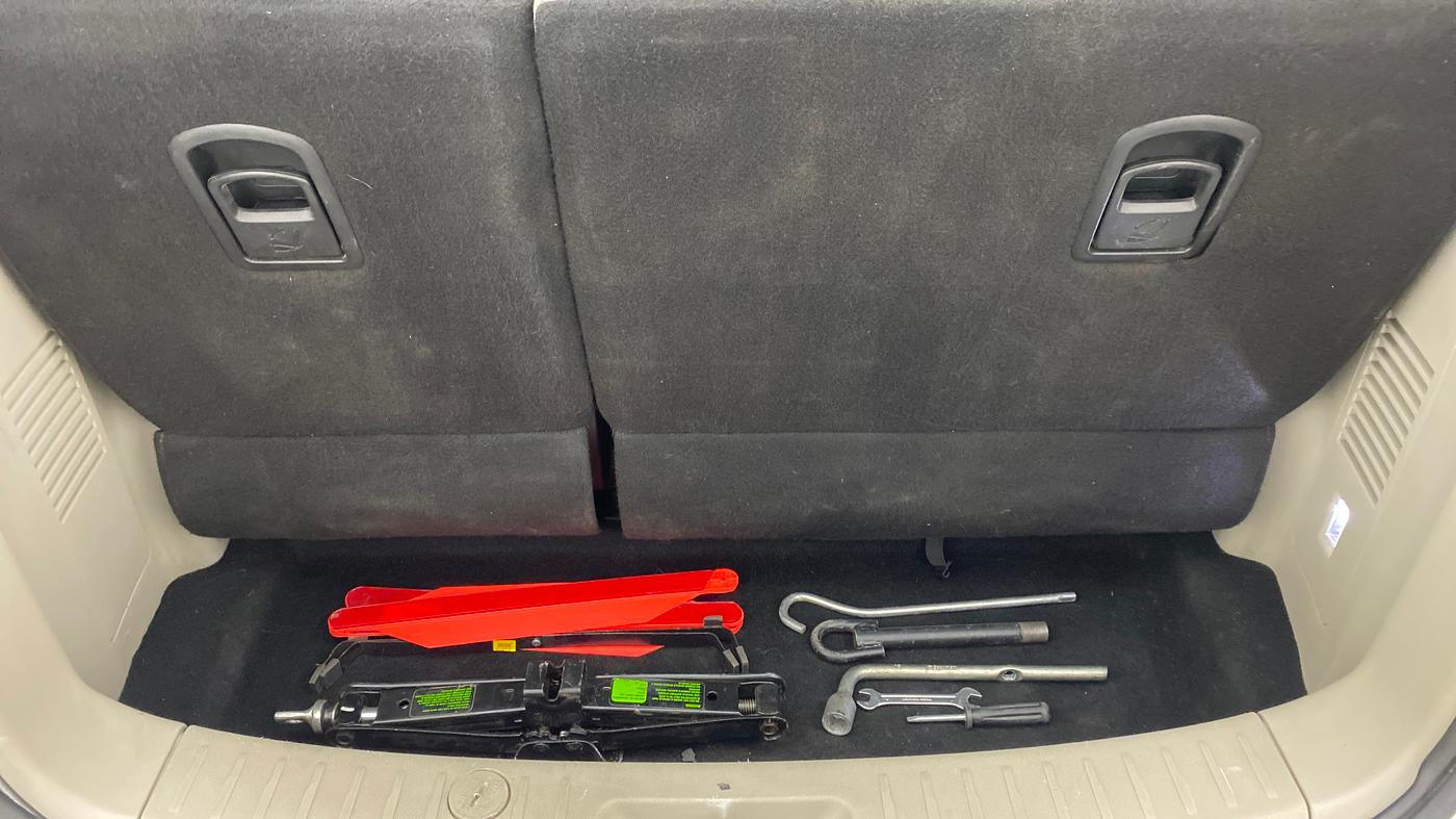 2018 Mahindra MARAZZO M8 7 STR, Diesel, Manual, 83,809 km, Boot Inside