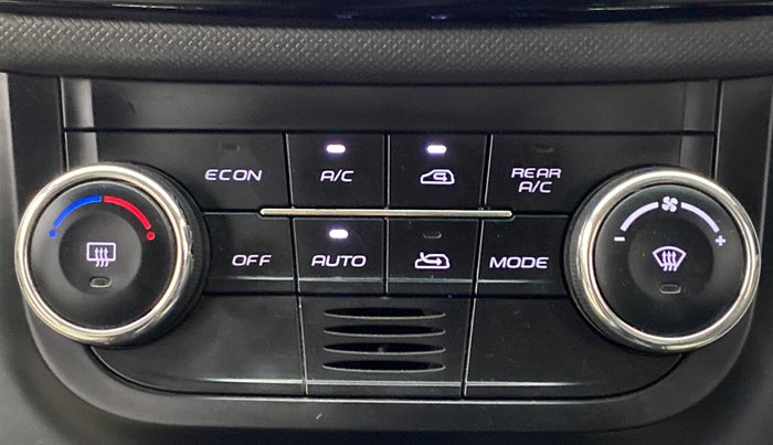2018 Mahindra MARAZZO M8 7 STR, Diesel, Manual, 83,809 km, Automatic Climate Control