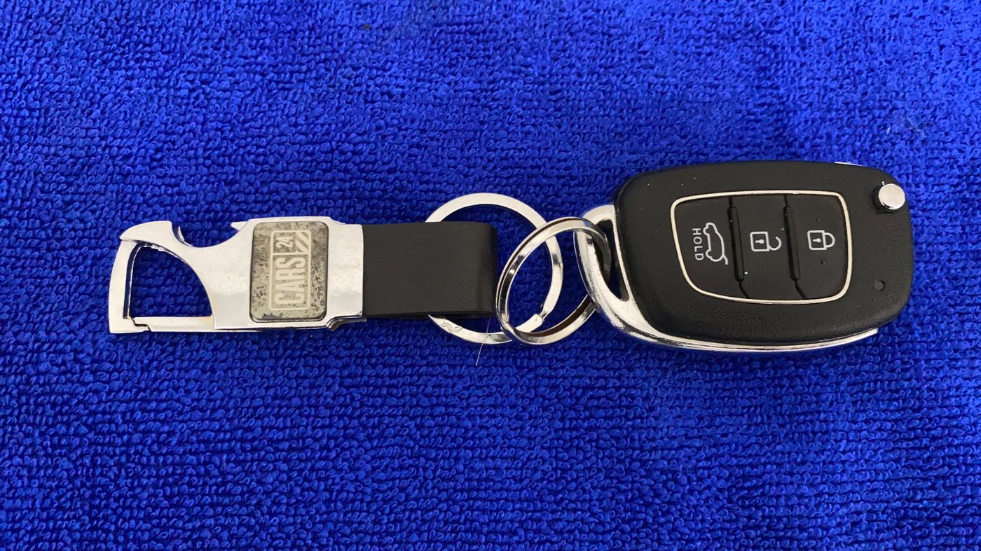 2017 Hyundai Creta E PLUS 1.6 PETROL, Petrol, Manual, 75,175 km, Key Close Up