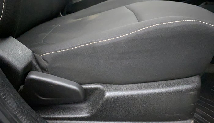 2020 Renault Kwid RXL, Petrol, Manual, 8,190 km, Driver Side Adjustment Panel