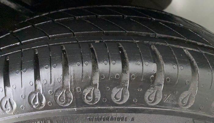 2020 Renault Kwid RXL, Petrol, Manual, 8,190 km, Left Rear Tyre Tread