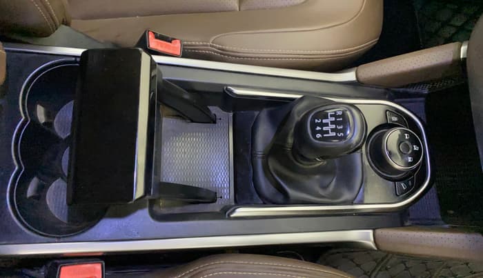 2019 Tata Harrier XZ 2.0L, Diesel, Manual, 75,515 km, Gear Lever