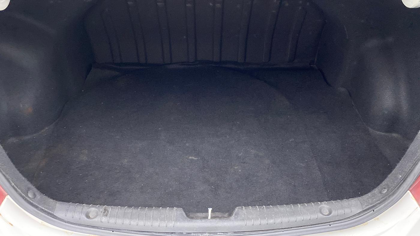 2015 Hyundai Verna FLUIDIC 1.6 CRDI SX AT 4S, Diesel, Automatic, 83,323 km, Boot Inside