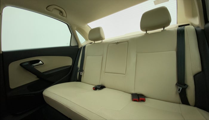 2021 Volkswagen Vento HIGHLINE PLUS 1.0L TSI AT, Petrol, Automatic, 9,771 km, Right Side Rear Door Cabin
