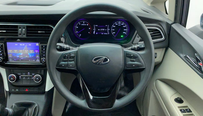 2019 Mahindra MARAZZO M6 8 STR, Diesel, Manual, 17,779 km, Steering Wheel Close Up