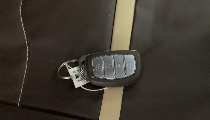 2022 Hyundai Creta SX 1.5 PETROL, Petrol, Manual, 85,624 km, Key Close Up