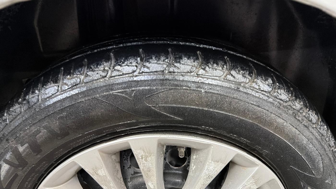 2015 Maruti Ciaz VXI+, Petrol, Manual, 92,577 km, Right Rear Tyre Tread