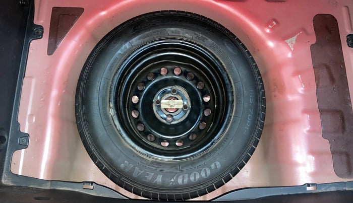 2017 Hyundai Elite i20 MAGNA EXECUTIVE 1.2, Petrol, Manual, 33,349 km, Spare Tyre