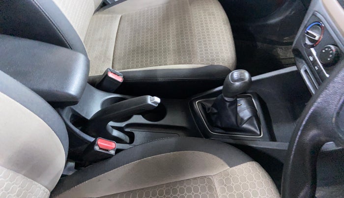 2017 Hyundai Elite i20 MAGNA EXECUTIVE 1.2, Petrol, Manual, 33,349 km, Gear Lever