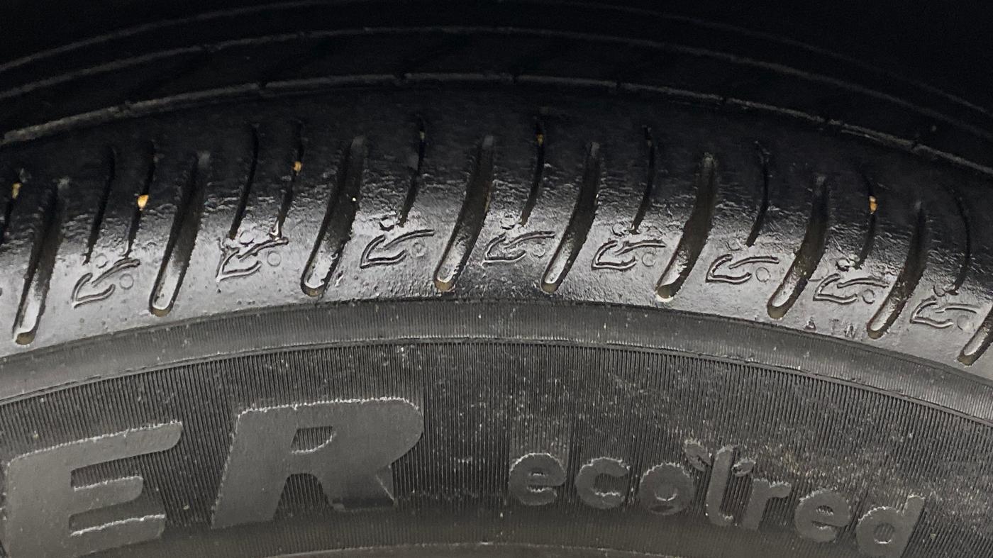 2021 KIA SONET HTK PLUS 1.2, Petrol, Manual, 72,196 km, Right Front Tyre Tread