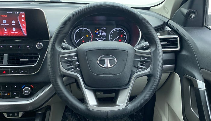 2021 Tata Safari XTA + 2.0 KRYOTEC, Diesel, Automatic, 10,659 km, Steering Wheel Close Up
