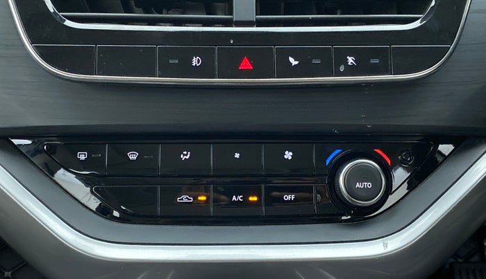 2021 Tata Safari XTA + 2.0 KRYOTEC, Diesel, Automatic, 10,659 km, Automatic Climate Control