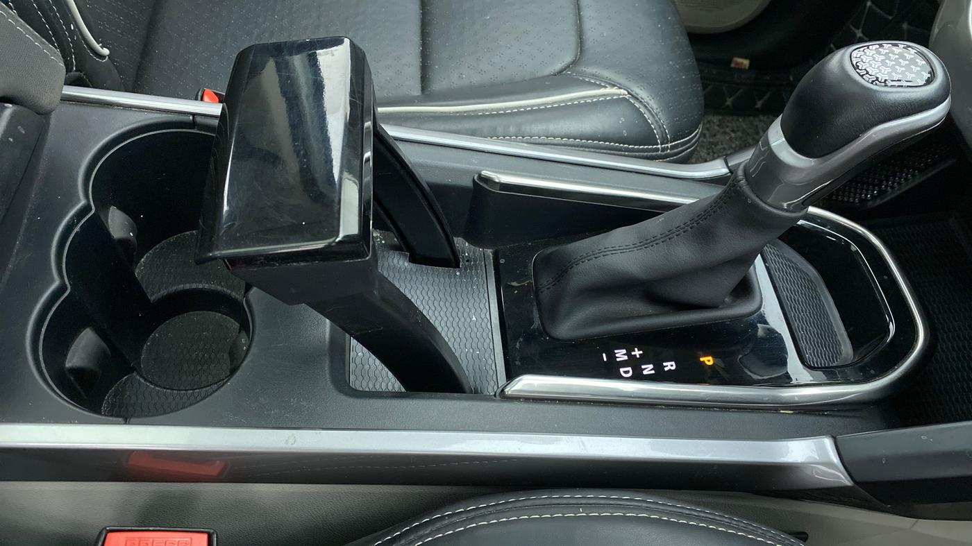 2021 Tata Safari XTA + 2.0 KRYOTEC, Diesel, Automatic, 10,659 km, Gear Lever