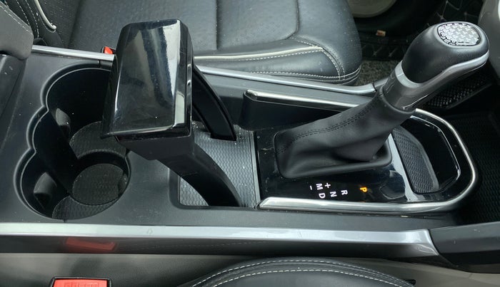 2021 Tata Safari XTA + 2.0 KRYOTEC, Diesel, Automatic, 10,659 km, Gear Lever