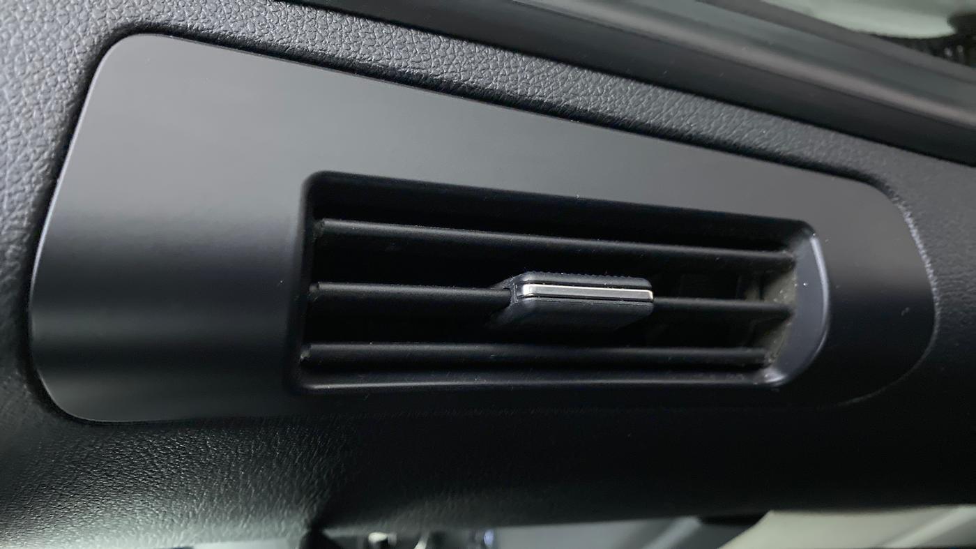 2021 Tata Safari XTA + 2.0 KRYOTEC, Diesel, Automatic, 10,659 km, Rear AC Vents