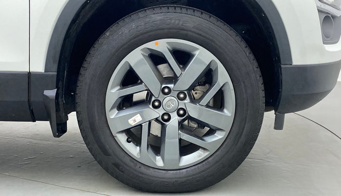 2021 Tata Safari XTA + 2.0 KRYOTEC, Diesel, Automatic, 10,659 km, Right Front Wheel