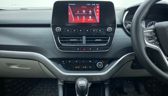 2021 Tata Safari XTA + 2.0 KRYOTEC, Diesel, Automatic, 10,659 km, Air Conditioner