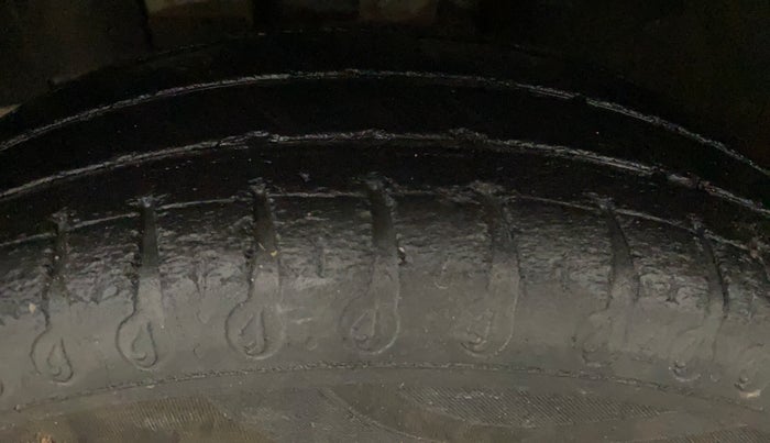 2020 Renault Kwid RXL, Petrol, Manual, 56,834 km, Left Front Tyre Tread