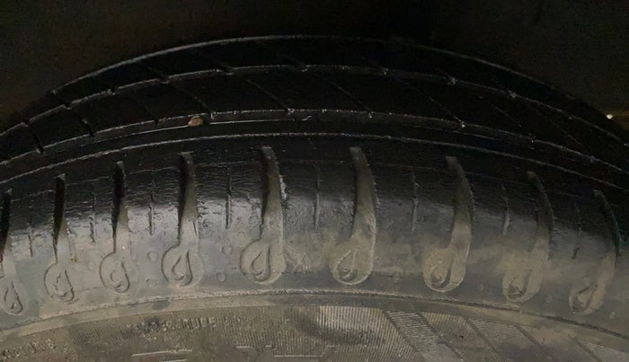 2020 Renault Kwid RXL, Petrol, Manual, 56,834 km, Left Rear Tyre Tread