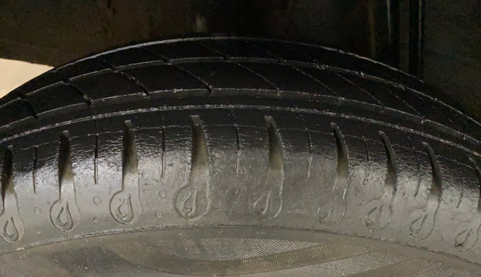 2020 Renault Kwid RXL, Petrol, Manual, 56,834 km, Right Rear Tyre Tread