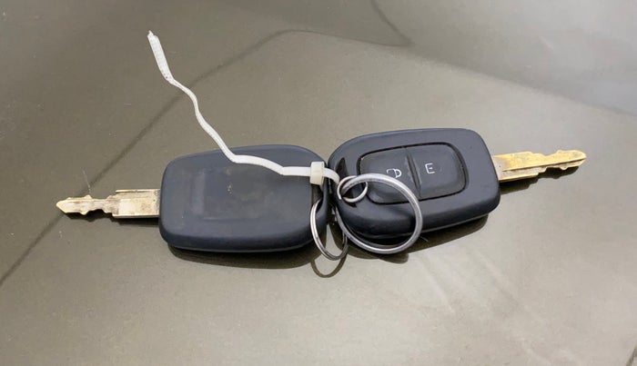 2020 Renault Kwid RXL, Petrol, Manual, 56,834 km, Key Close Up