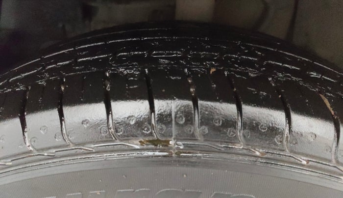 2021 Tata NEXON XMA SUNROOF PETROL, Petrol, Automatic, 43,003 km, Left Front Tyre Tread