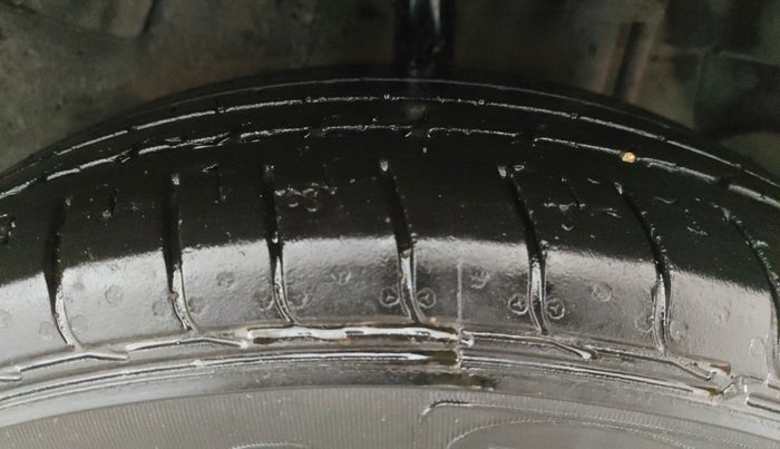 2021 Tata NEXON XMA SUNROOF PETROL, Petrol, Automatic, 43,003 km, Left Rear Tyre Tread