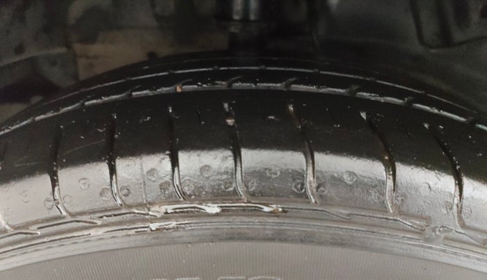 2021 Tata NEXON XMA SUNROOF PETROL, Petrol, Automatic, 43,003 km, Right Rear Tyre Tread