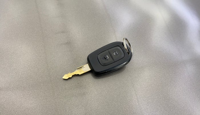 2017 Renault Kwid CLIMBER 1.0 AMT, Petrol, Automatic, 54,483 km, Key Close Up