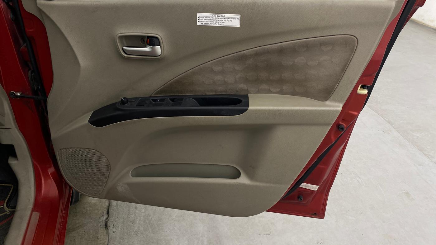 2016 Maruti Celerio VXI AMT, Petrol, Automatic, 1,27,674 km, Driver Side Door Panels Control