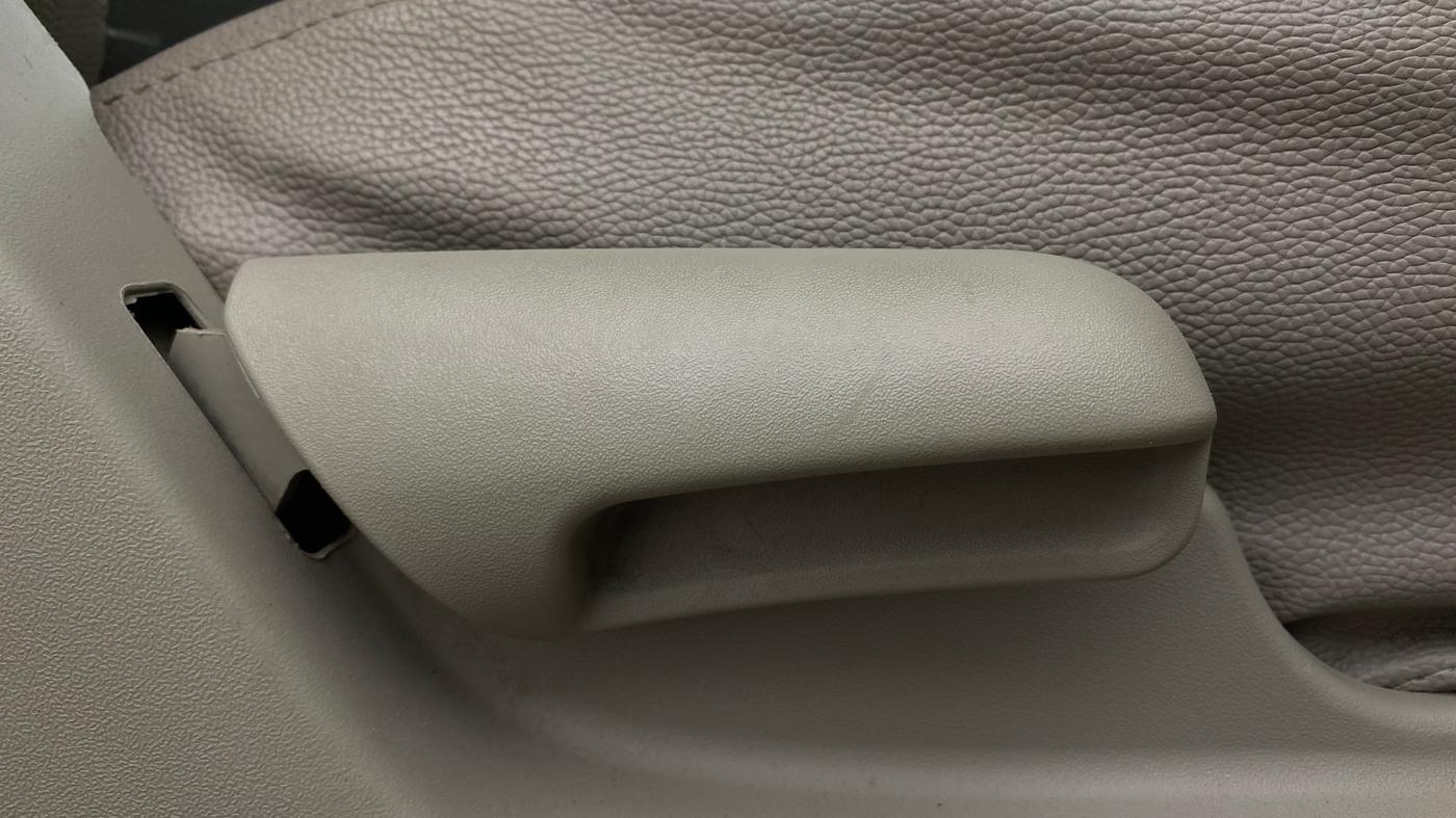 2016 Maruti Celerio VXI AMT, Petrol, Automatic, 1,27,674 km, Driver Side Adjustment Panel
