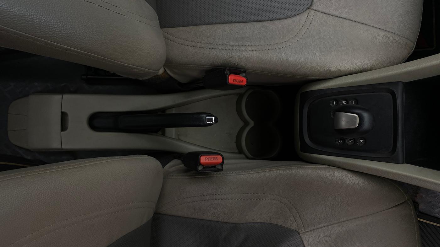 2016 Maruti Celerio VXI AMT, Petrol, Automatic, 1,27,674 km, Gear Lever
