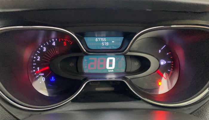 2017 Renault Captur RXT DIESEL, Diesel, Manual, 67,726 km, Odometer Image