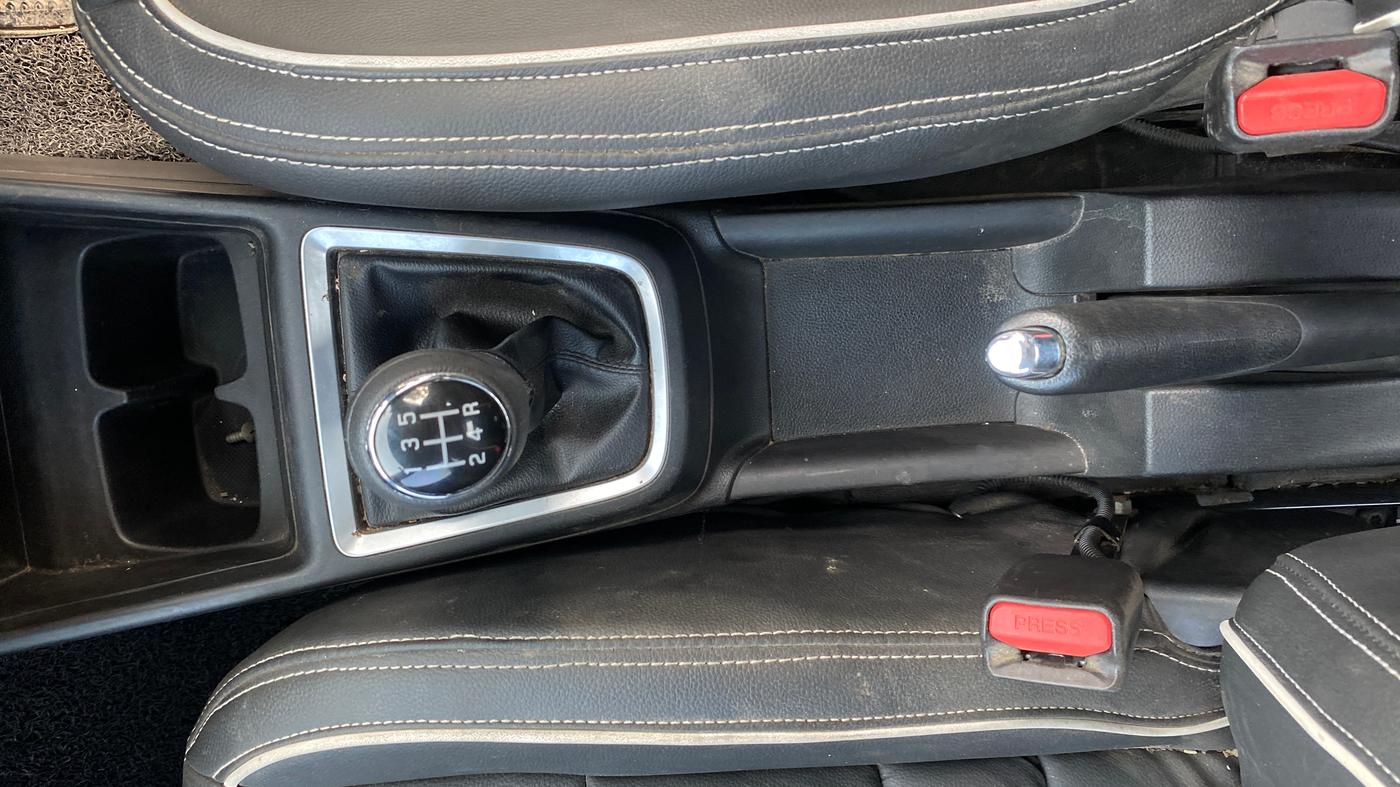 2020 Maruti Swift VXI, Petrol, Manual, 83,217 km, Gear Lever