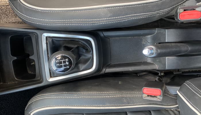 2020 Maruti Swift VXI, Petrol, Manual, 83,217 km, Gear Lever