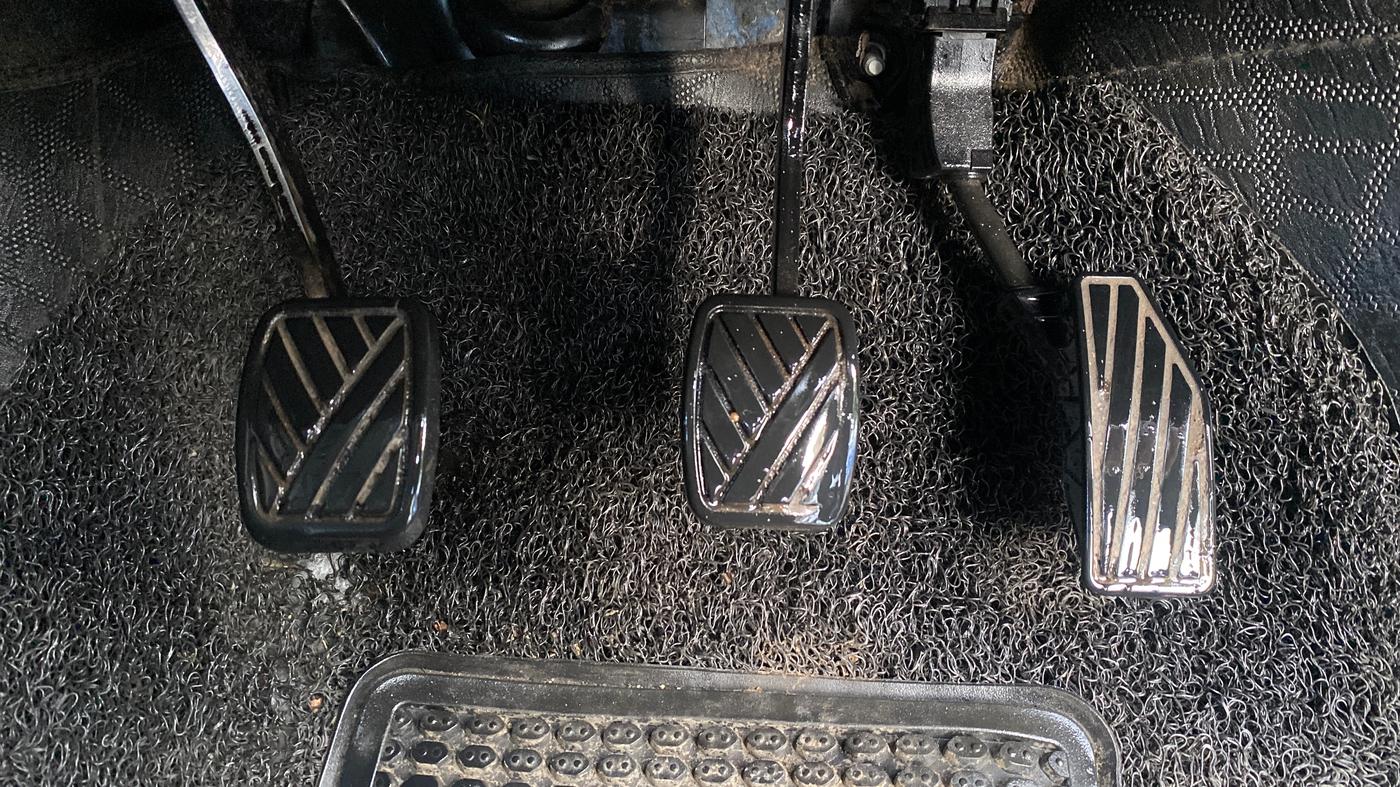 2020 Maruti Swift VXI, Petrol, Manual, 83,217 km, Pedals