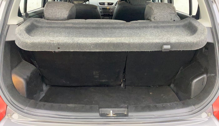 2015 Maruti Swift ZXI, Petrol, Manual, 82,813 km, Boot Inside