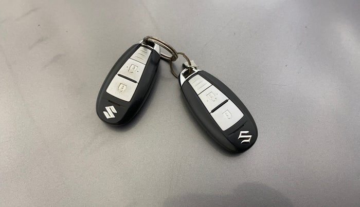 2015 Maruti Swift ZXI, Petrol, Manual, 82,813 km, Key Close Up