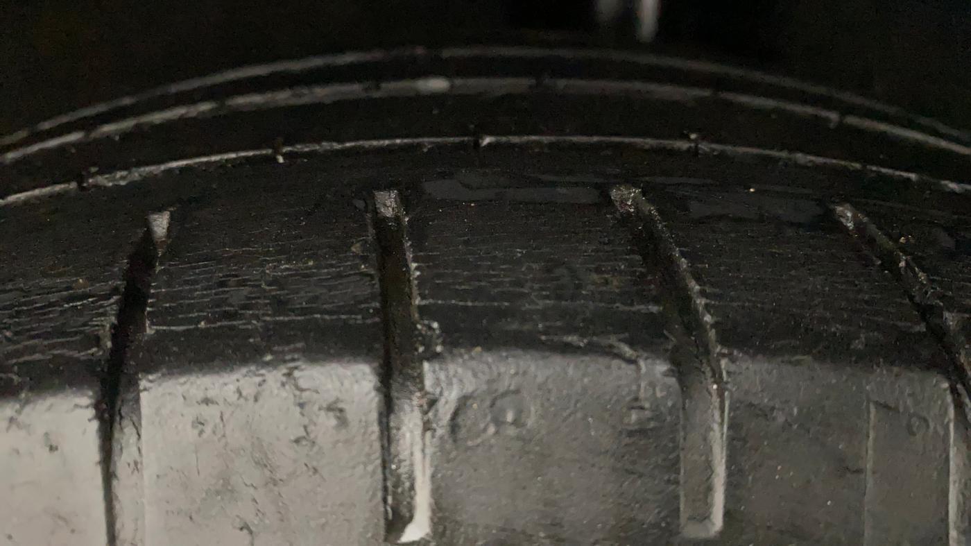 2016 Maruti Baleno DELTA CVT PETROL 1.2, Petrol, Automatic, 69,182 km, Left Rear Tyre Tread