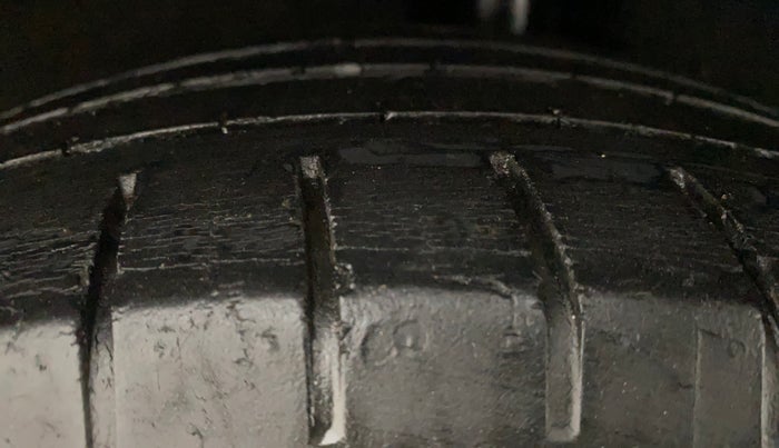 2016 Maruti Baleno DELTA CVT PETROL 1.2, Petrol, Automatic, 69,182 km, Left Rear Tyre Tread