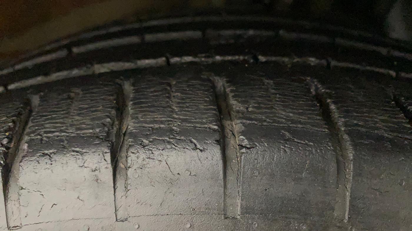 2016 Maruti Baleno DELTA CVT PETROL 1.2, Petrol, Automatic, 69,182 km, Right Front Tyre Tread