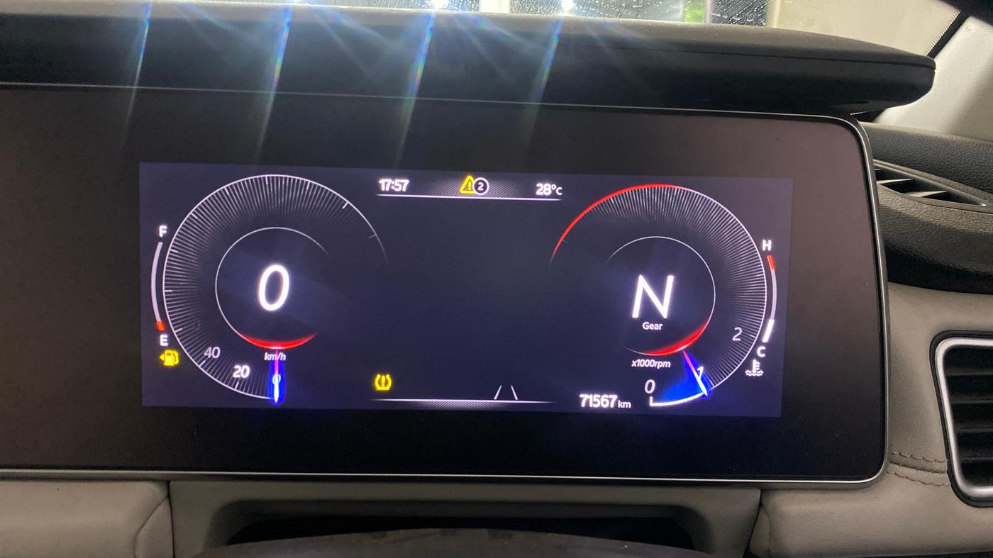 2022 Mahindra XUV700 AX 7 D MT 7 STR, Diesel, Manual, 71,632 km, Odometer Image