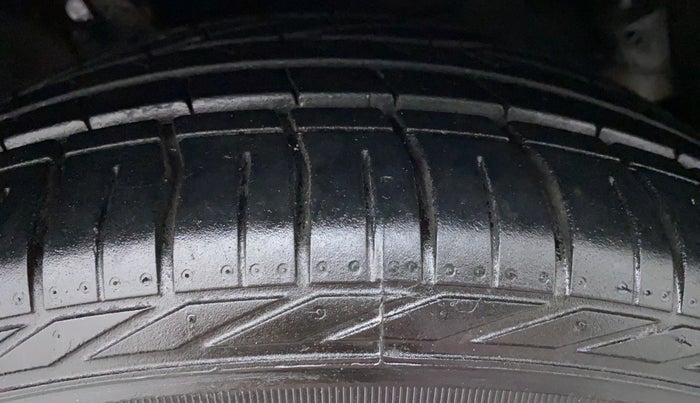2012 Honda Accord 2.4 MT, Petrol, Manual, 50,447 km, Right Rear Tyre Tread