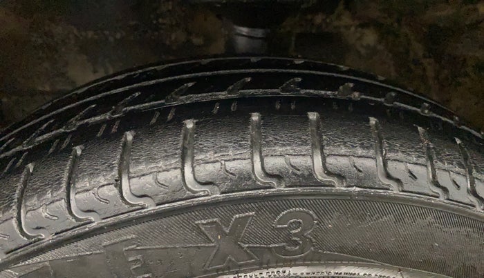 2016 Maruti Wagon R 1.0 VXI, Petrol, Manual, 46,657 km, Left Front Tyre Tread